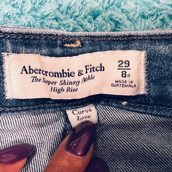 🔥Abercrombie & Fitch Women's Blue Distressed Jeans🔥 - Picture 3 of 7